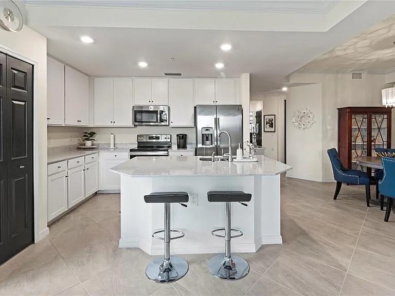 17724 Gawthrop Dr #208 — Photo 7