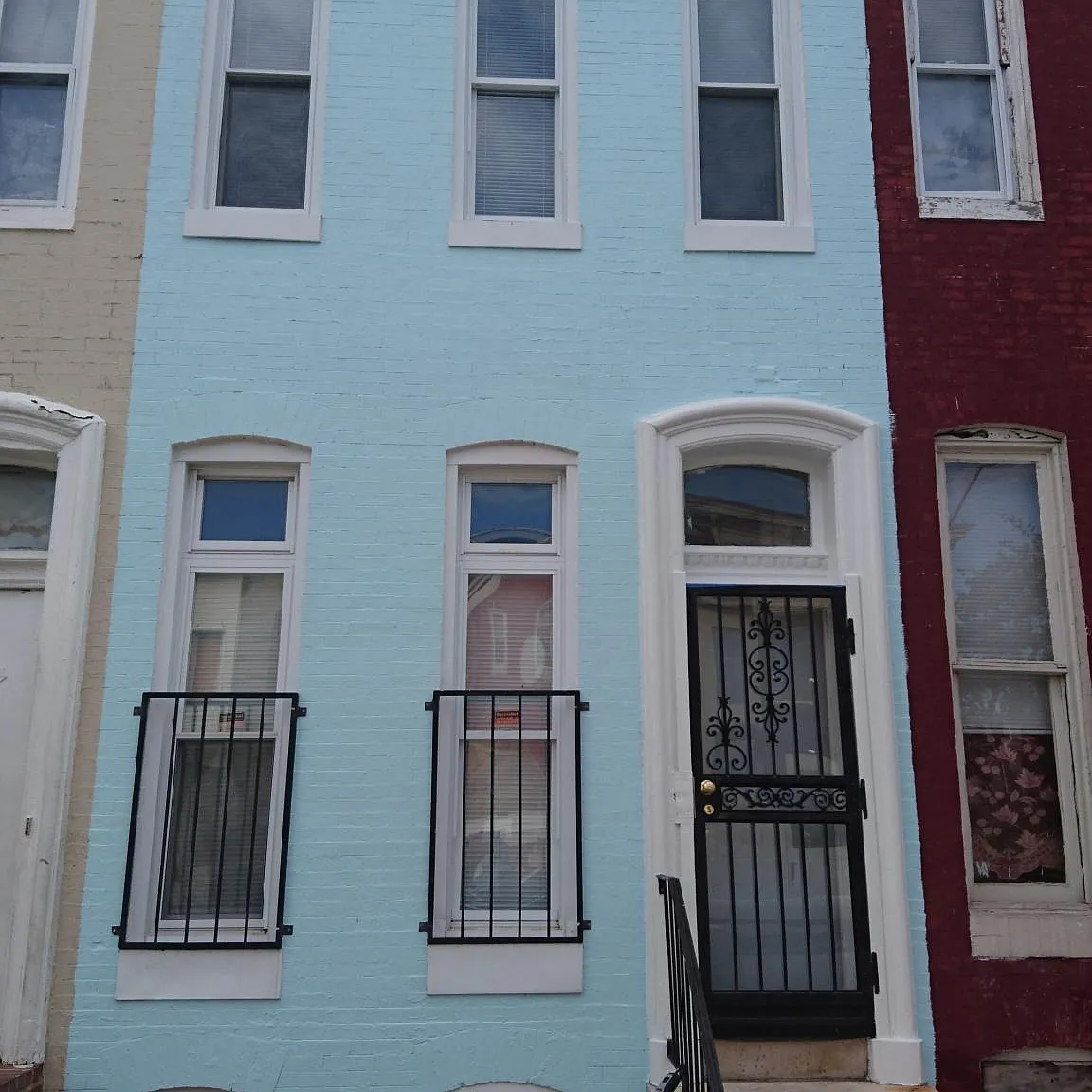 2 bed, 1.5 bath, 1200 sqft, $1,295 — Photo 1