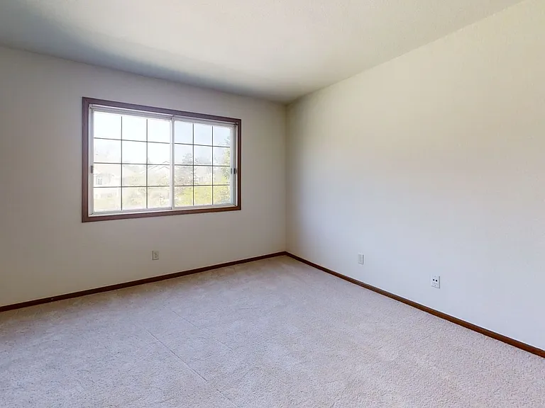 N86W14286 Fond Du Lac Ave #14286 — Photo 10