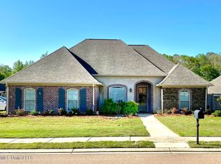 176 Belle Oak Dr, Brandon, MS 39042