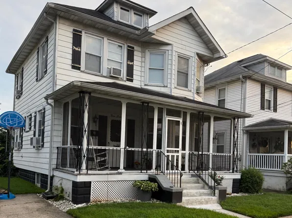 318 Conover St, Burlington, NJ 08016