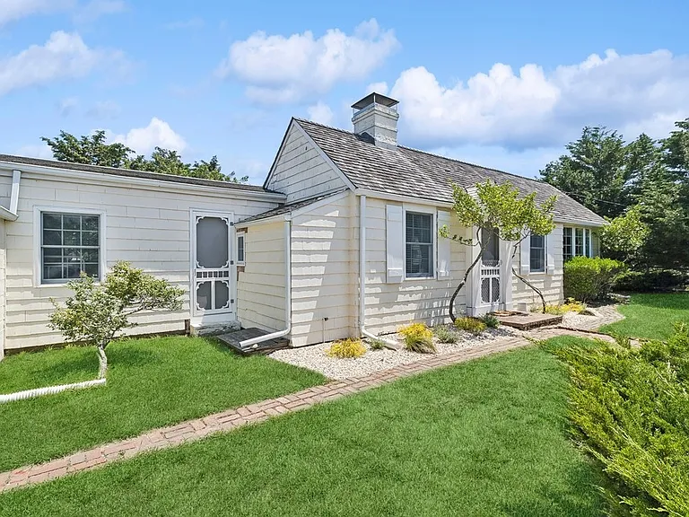 12 Jacqueline Dr — Photo 2