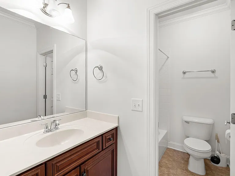 1610 Twin Square Way — Photo 35