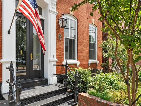 220 S Fairfax St, Alexandria, VA 22314
