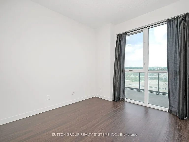 Fairview St — Photo 15