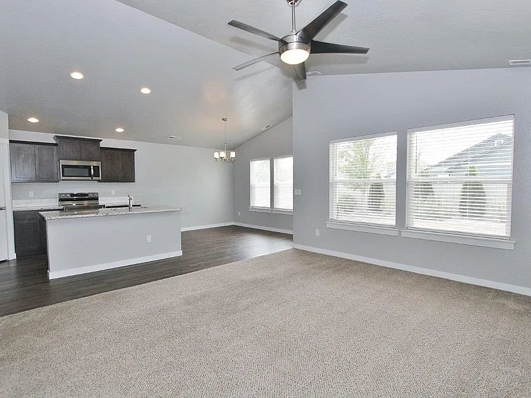 5027 W Philomena St — Photo 6