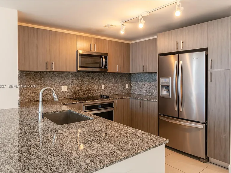 5350 NW 84th Ave #1001 — Photo 9