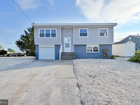 140 E Raritan Dr, Little Egg Harbor, NJ 08087