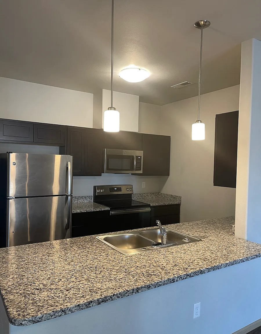 3 bed, 3.5 bath, 1817 sqft, $3,441 — Photo 2