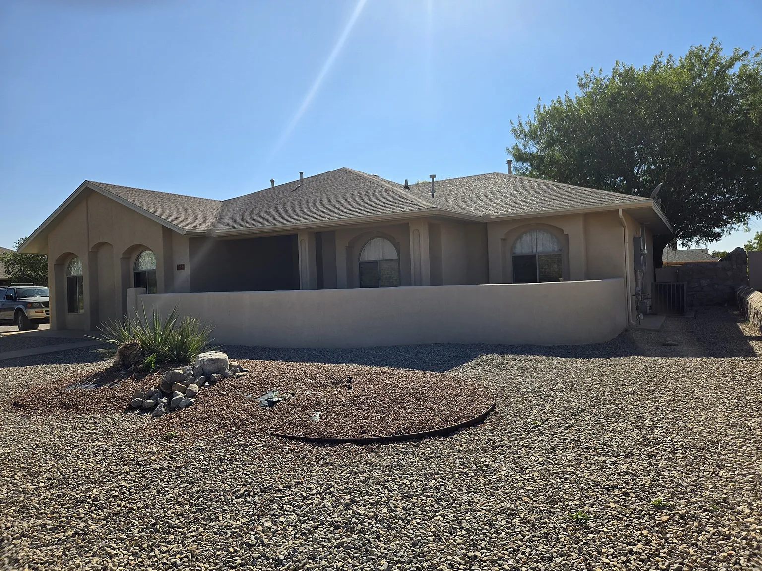 3 bed, 1800 sqft, $1,800 — Photo 2