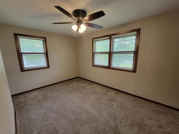 1822 4th St E #B, Menomonie, WI 54751