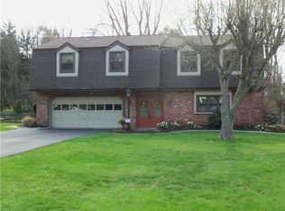 111 Stratford Dr, Mcmurray, PA