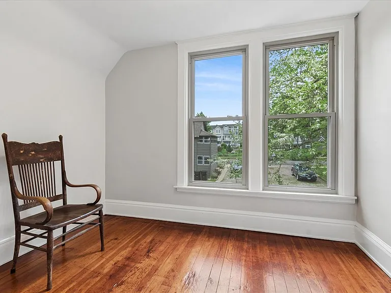 35 Lakeview Pl — Photo 15