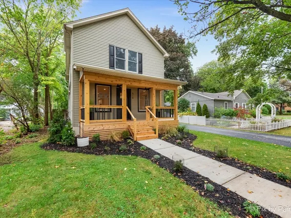 518 Illinois St, Geneva, IL 60134