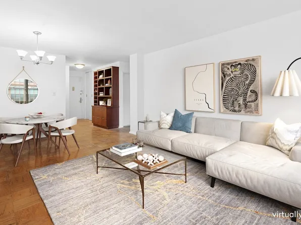 32 Gramercy Park South image 4 of 17