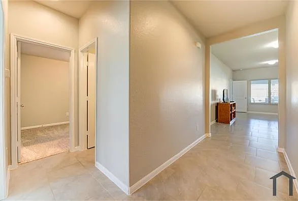 3 bed, 1523 sqft, $2,200 — Photo 3