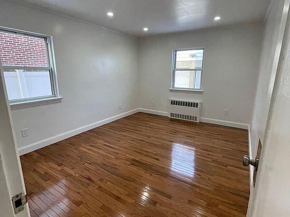 4th image of 8845 211th St Floor 1