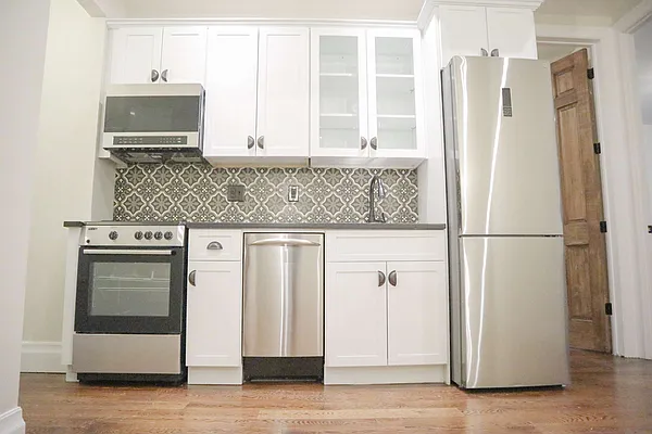 Rented by Lofts and Flats LLC | media 6