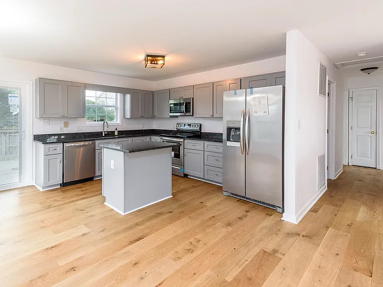 28 Roger Ct — Photo 20