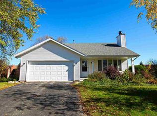 38 Newbury Cir, Madison, WI 53711