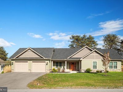 483 Wampum Ln, Hedgesville, WV 25427