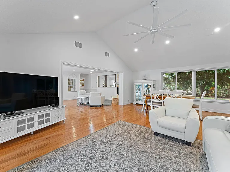 460 Sunrise Way — Photo 35