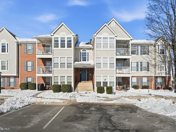 12286 Ashmont Ct APT 303, Woodbridge, VA 22192