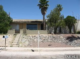 1826 W Caravelle Rd, Tucson, AZ 85713