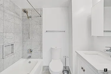 Rented by R New York