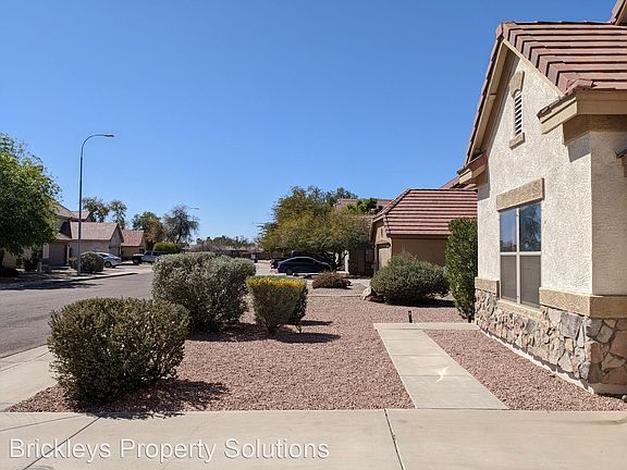 4th image of 2372 E Winged Foot Dr