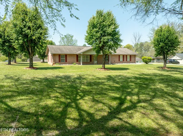 121 Amburn Dr, Maryville, TN 37803