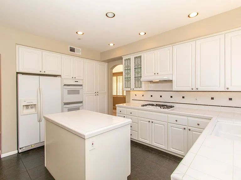 5321 Renaissance Ave — Photo 12