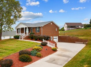 8189 W Pointe Dr, Talbott, TN 37877