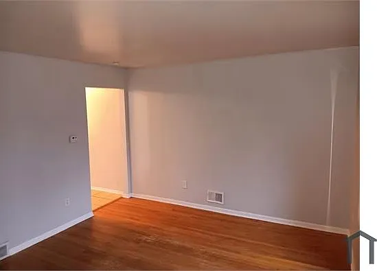 1436 Calvin Ave SE — Photo 3