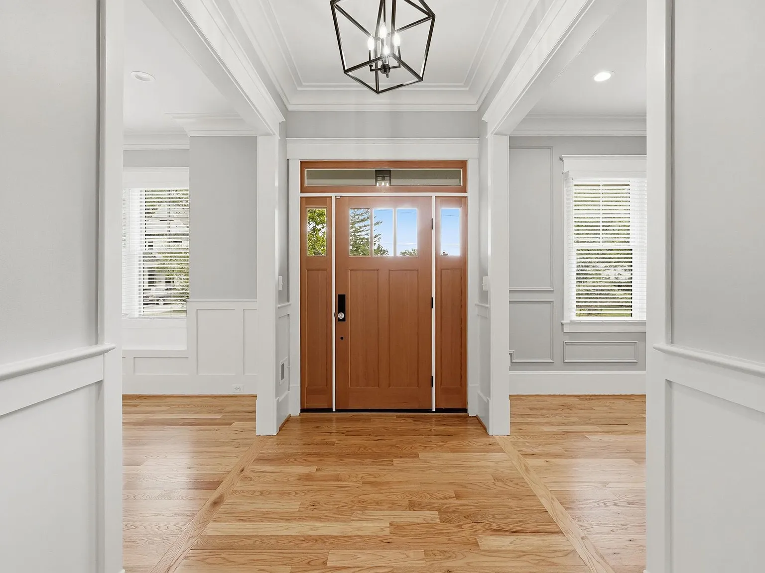 6 bed, 6.5 bath, 5949 sqft, $14,000 — Photo 3