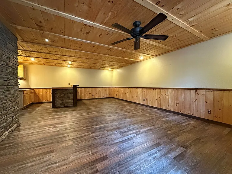 369 Farmer Cir — Photo 20