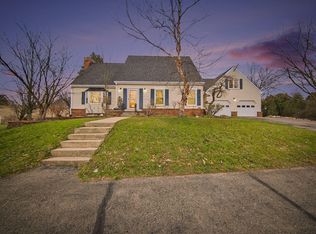 19840 Queens Ct, Manchester, MI 48158