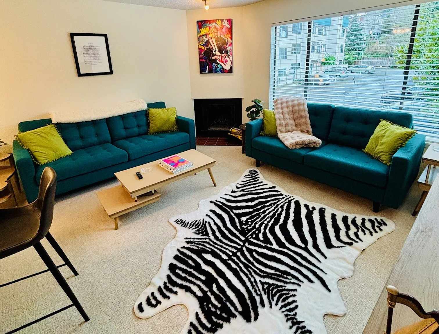 2 bed, 1050 sqft, $3,200 — Photo 1