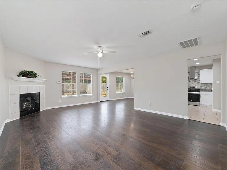 4007 Starbridge Pointe Ln — Photo 4