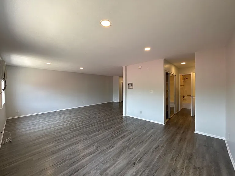2039 North Las Palmas Ave — Photo 39