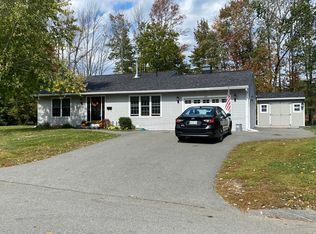 39 Mainewood Ave, Orono, ME 04473