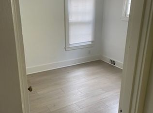 1137 Saint Michael Pl, Louisville, KY