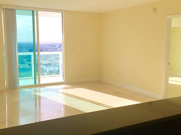 LIVING DINING AREA