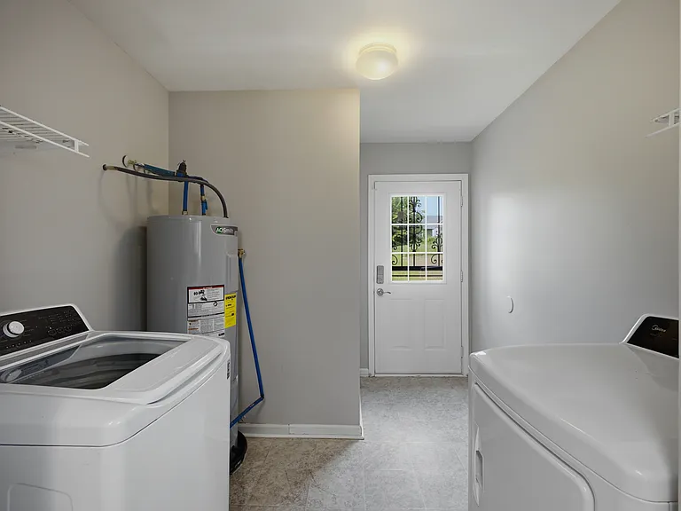 3288 Rainwood Dr — Photo 13