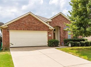 8628 Tumbleweed Dr, Aubrey, TX 76227