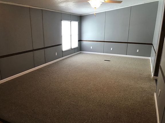 5th image of 200 Pine Haven Cir #48