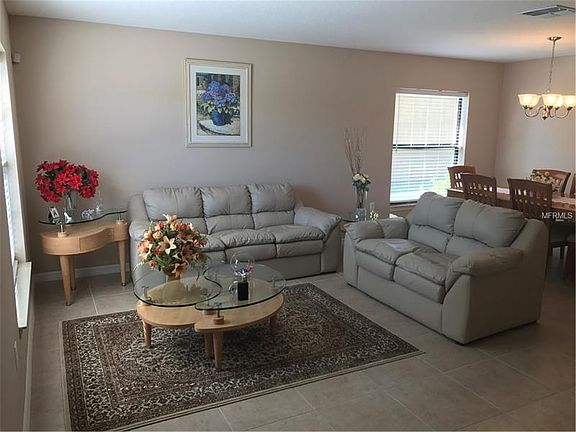 3rd image of 2633 Vineyard Cir