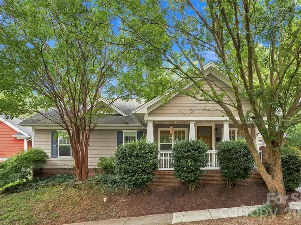 14100 Garden District Row, Huntersville, NC 28078
