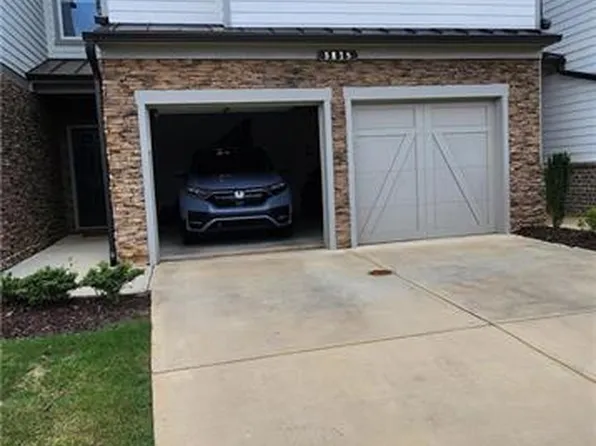 5815 Thornton Dr, Cumming, GA 30028