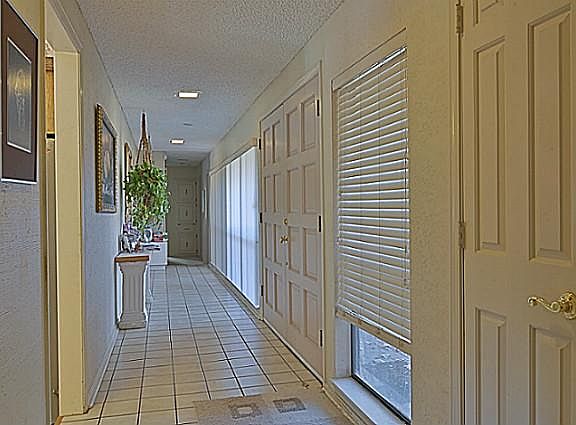 5th image of 3022 Lakeview Dr